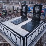 ОГРАДА № 17,ПЛИТКА БРУСЧАТКА,ГРАНИТНЫЕ ПАМЯТНИКИ С НАДГРОБНЫМИ ПЛИТАМИ